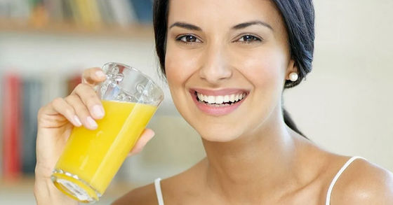 Extrator da máquina de Juice Automatic Cold Drink Vending que aquece 1600W que refrigera 150W